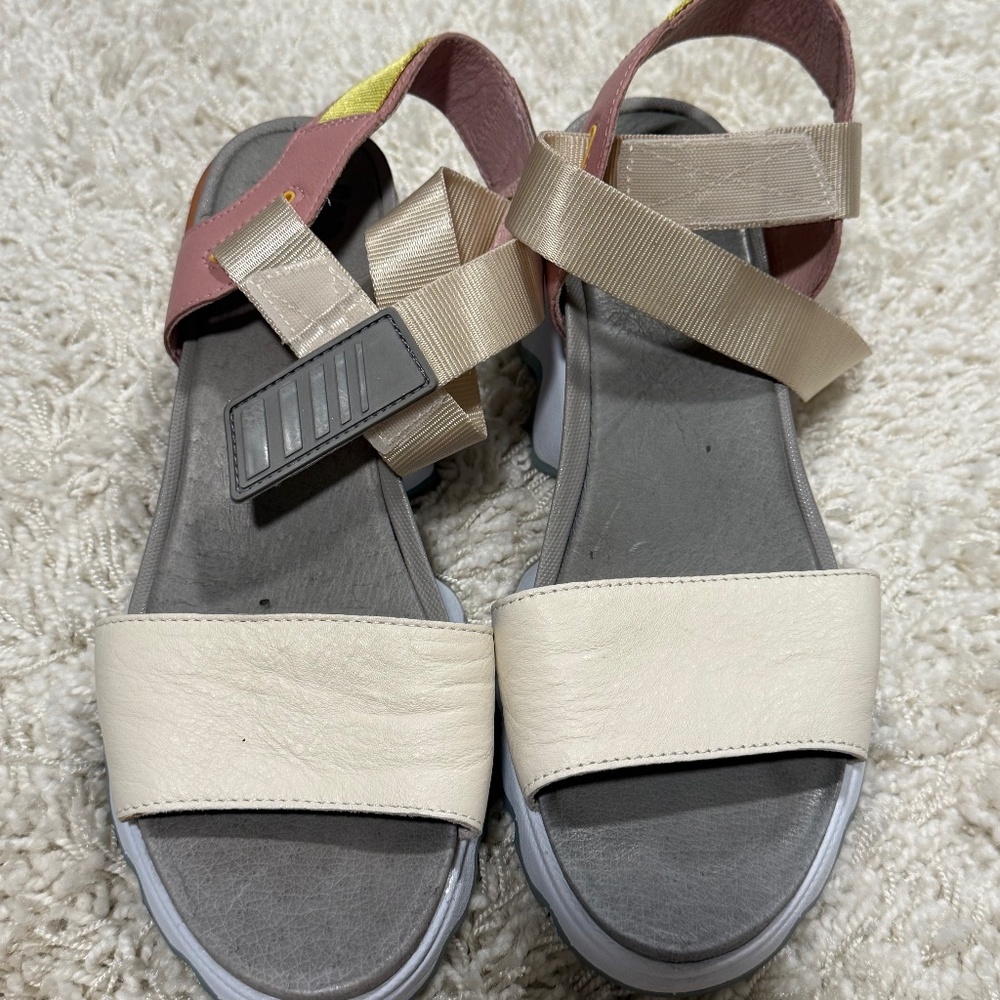 Sorel Cream and Pink Women's Sandals